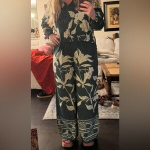 Floral Green and Cream Women's Matching Set